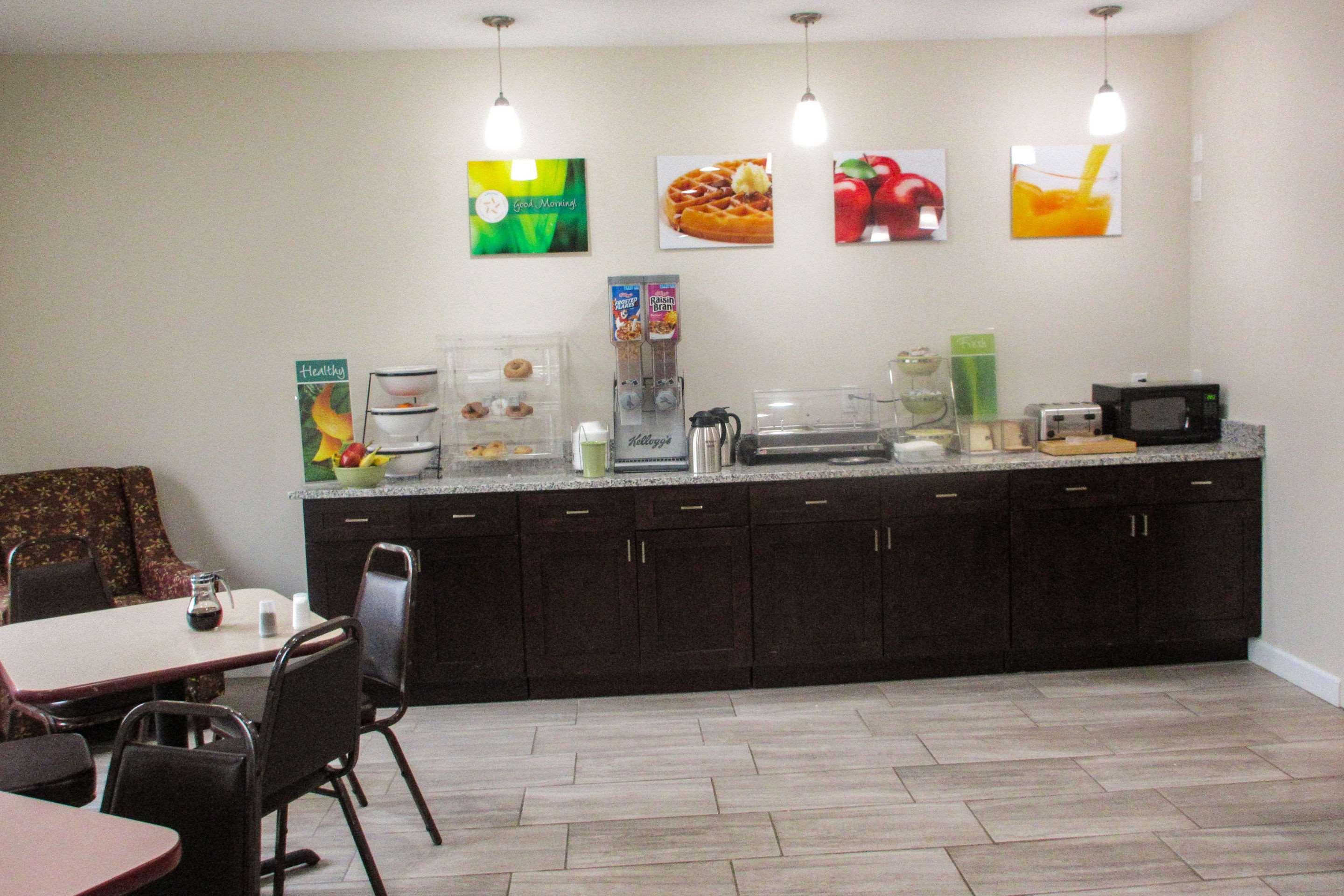 Quality Inn Sawyer Esterno foto
